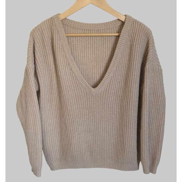 Lulus Oversized Knit Sweater Womens XS V-neck back Old Money Capsule Wardrobe - Picture 2 of 6